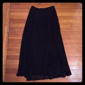 Black pleated maxi skirt